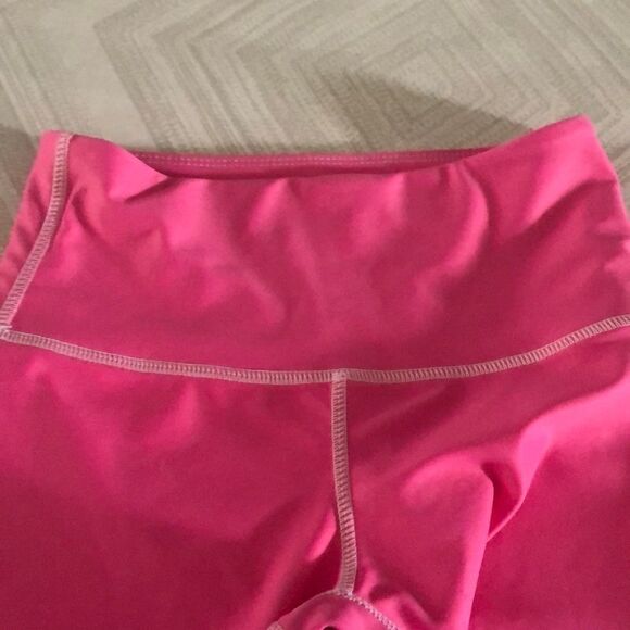 Playground Neon Pink w Stripes Cropped Leggings - Picture 5 of 6